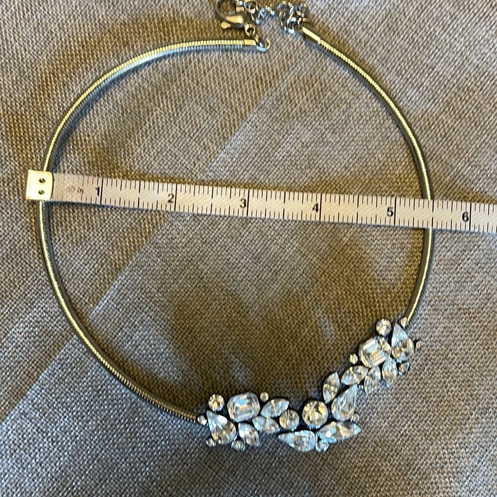Beautiful necklace.  Stunning design. - Picture 3 of 5